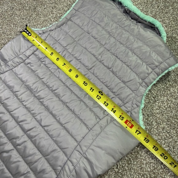 Women's/ Girls North Face Vest Quilted Fur Lined Teal Large 14-16 Or Women's S - Picture 5 of 7